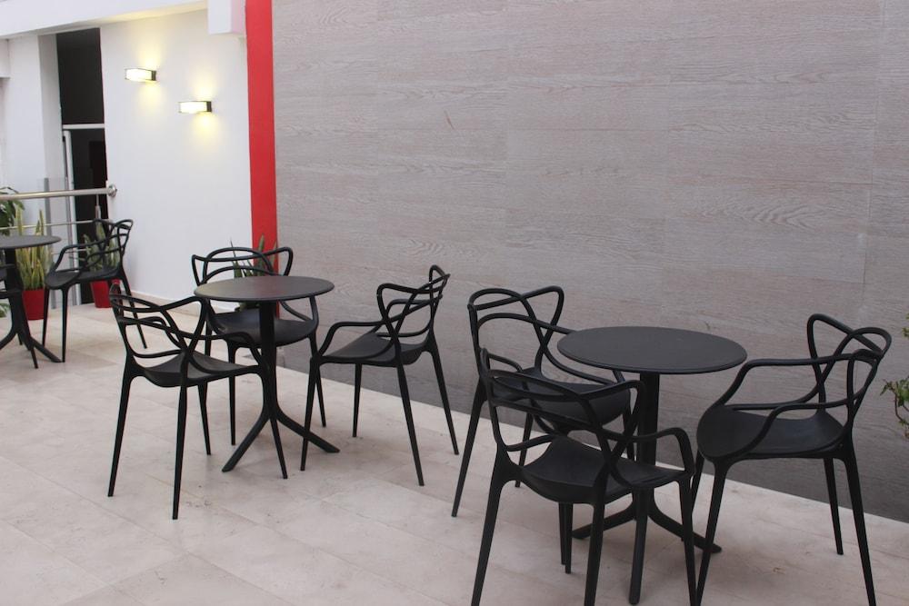 Hotel Monterrey Barranquilla  Exterior photo